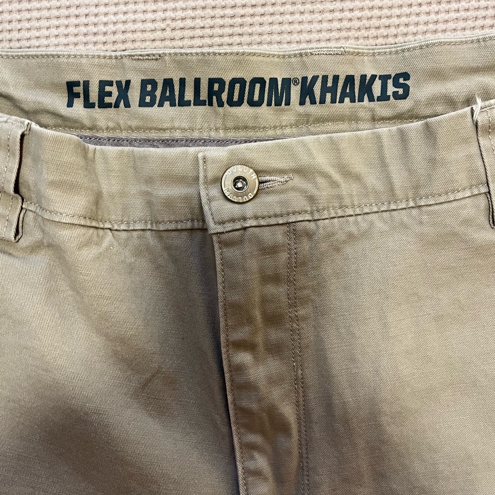 Duluth Trading Co. Standard Fit Flex Ballroom Khakis in Tan - Mens 40/30